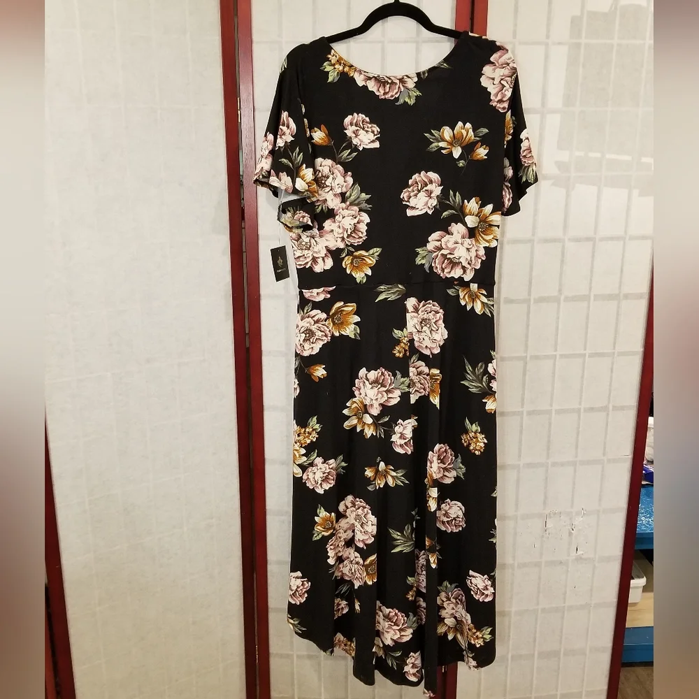 NWT Hi-Lo Short Flutter Sleeve Soft Floral Dress with Tie Belt Size 2X - Picture 3 of 5